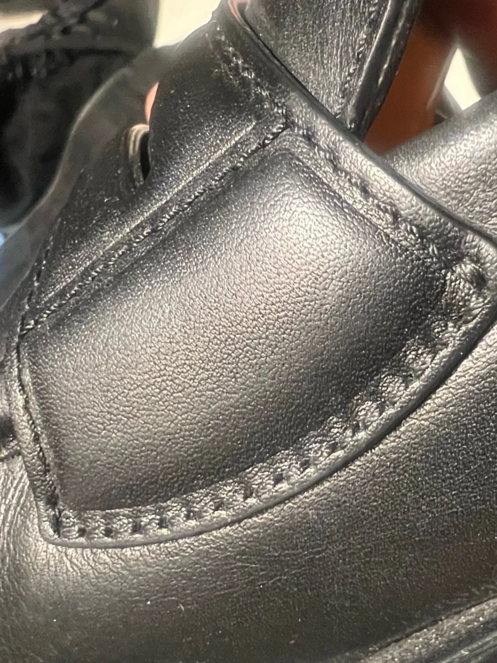 Louis Vuitton Major Black Leather Slip-On Loafers with LV Tab - Picture 4 of 7